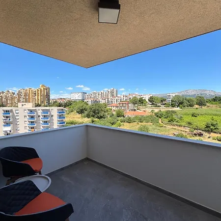 Adriatic Crown Split