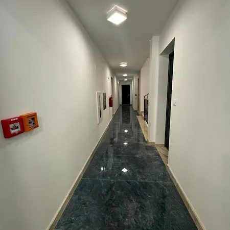Adriatic Crown Апартаменты *